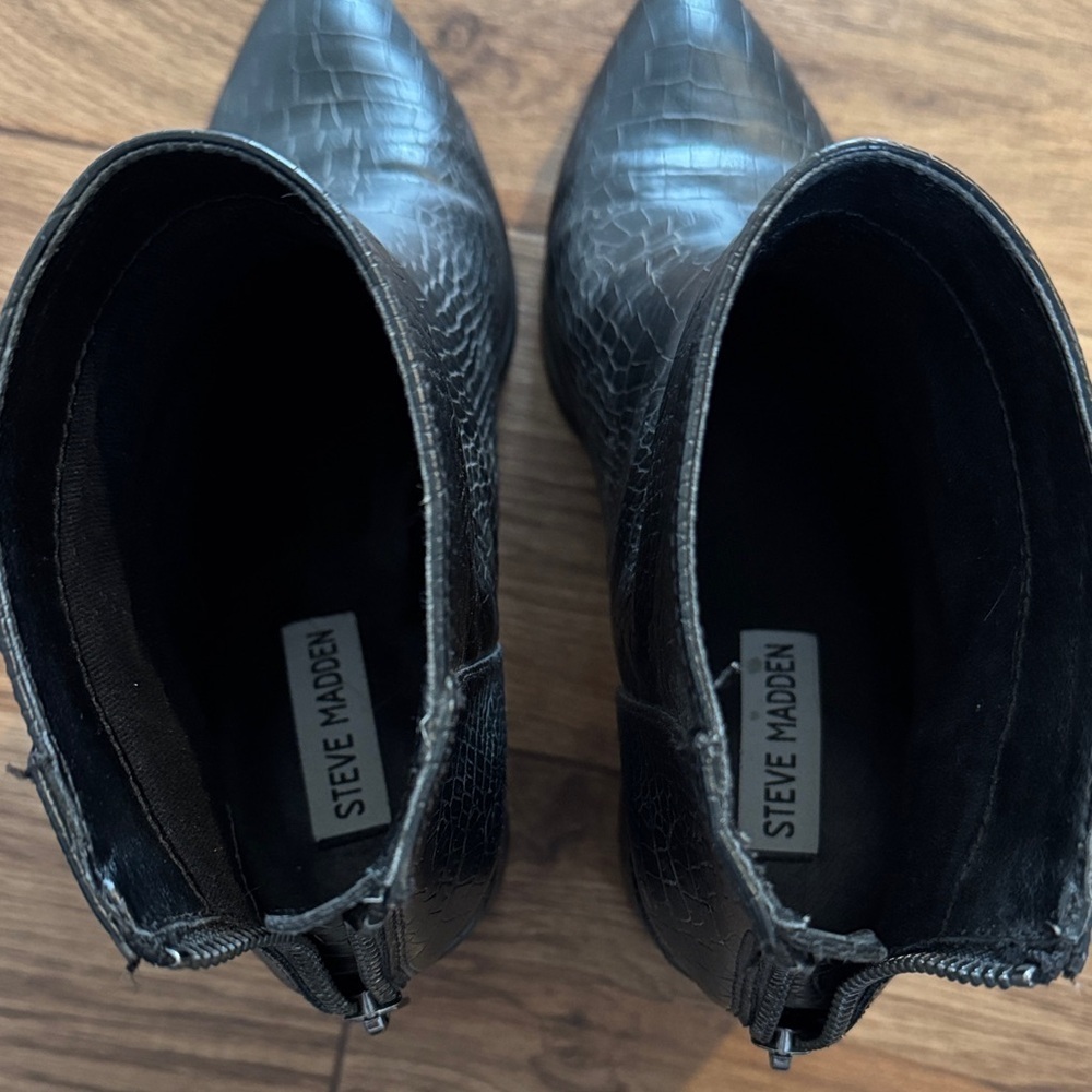Steve Madden Black Textured Ankle Boots - Picture 2 of 5